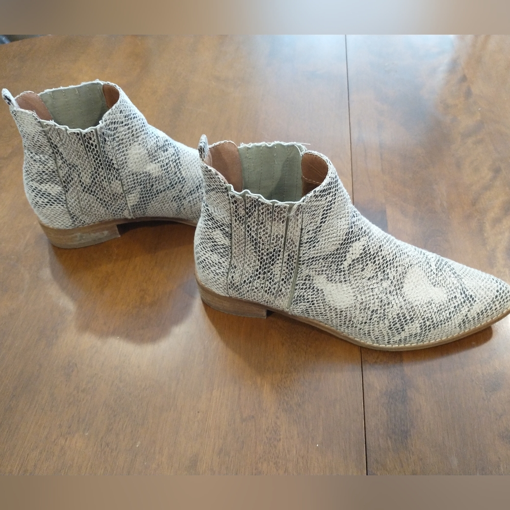 Snake Skin Booties size 8.5